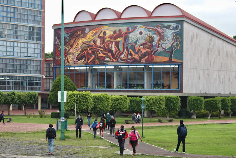 UNAM lanza beca Ifigenia Martínez: 3,600 pesos para estudiantes de licenciatura