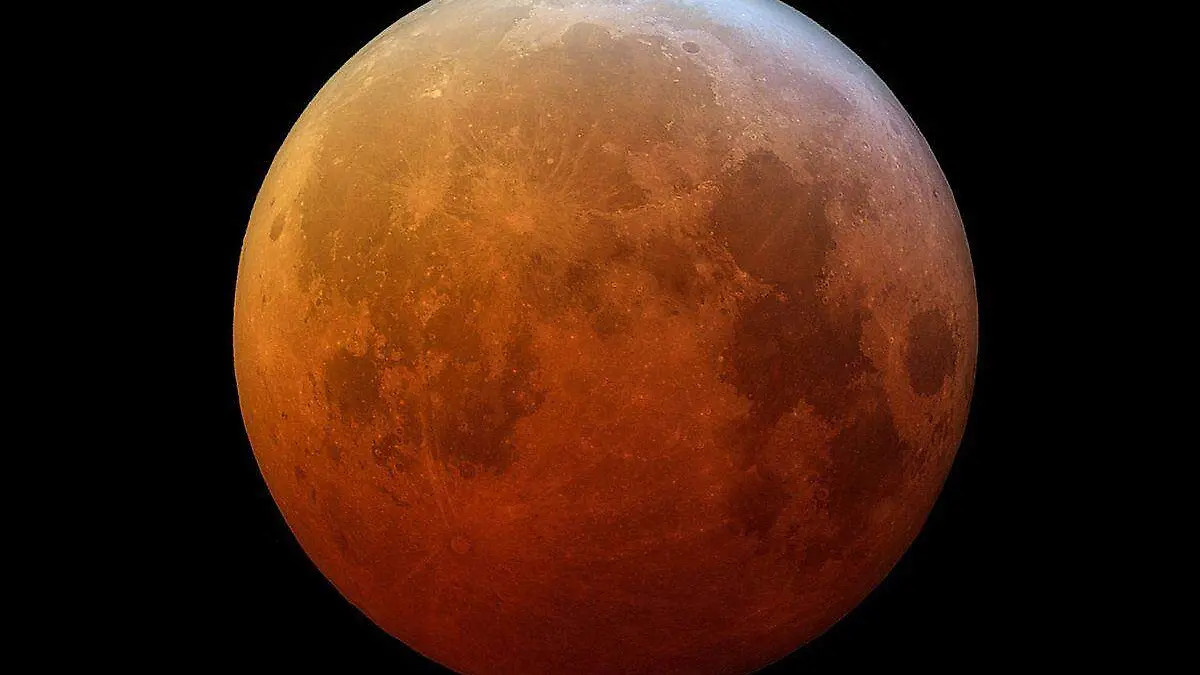 Eclipse de Luna de 2019 / Foto: Giuseppe Donatiello